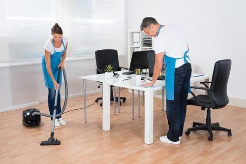 https://iowacitycommercialcleaning.com/wp-content/uploads/2022/06/Commercial-Office-Cleaning-Service.jpg